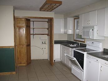 2nd image of 1936 Heather Ct