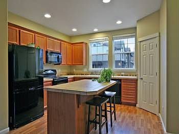 4th image of 15400 SW Mica Ln