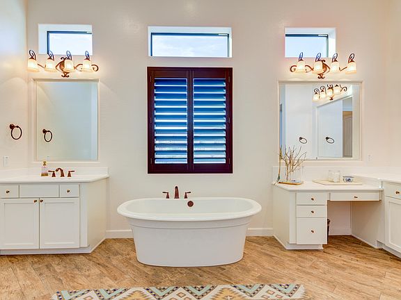 5th image of 2239 N 83rd Cir