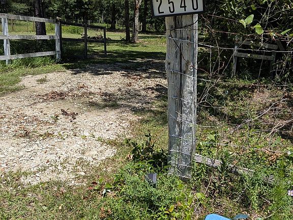 2nd image of 2540 Eastwood Dr