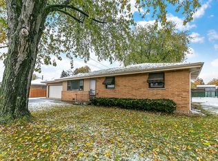 8511 Nottingham Ave, Burbank, IL 60459