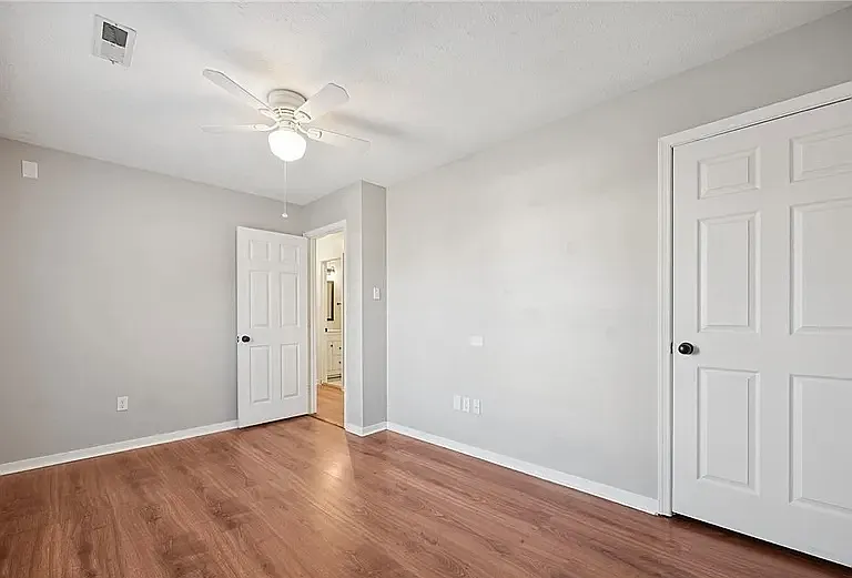 6295 Banshire Dr — Photo 12