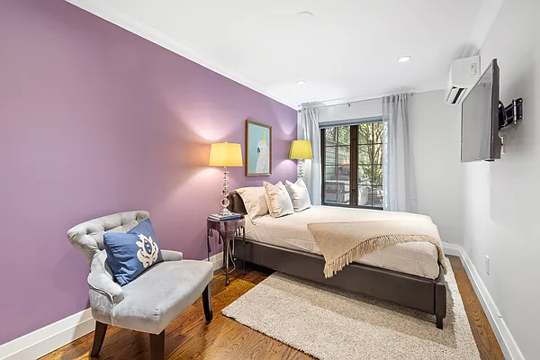 Sold by Compass | media 20