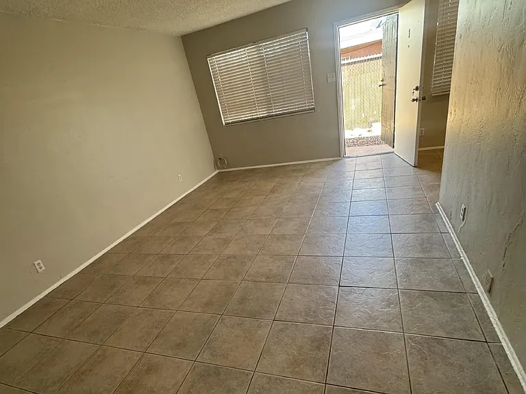 720 N 10th St #1 — Photo 29