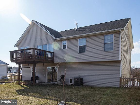 5th image of 113 Cottonwood Ave