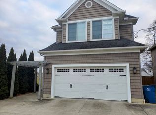 23711 Wolf Rd, Bay Village, OH 44140