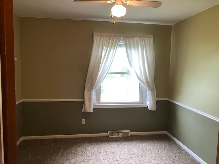 7336 Kyles Station Rd — Photo 10