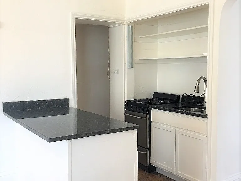 1375 Race St #4 — Photo 1