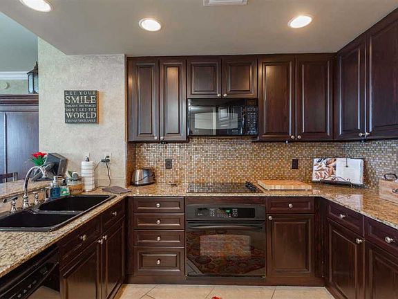 5th image of 4 Portofino Dr Suite 501
