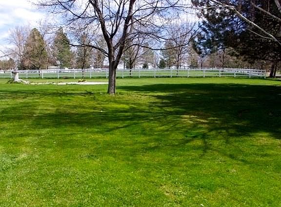 5th image of 1792 W Wildflower Ln