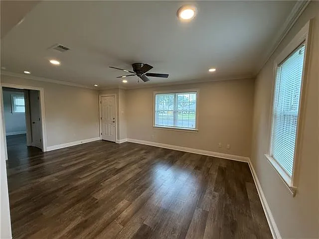1055 Bonnabel Blvd — Photo 5