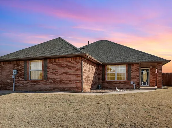 4 Willow Creek Dr, Tuttle, OK 73089