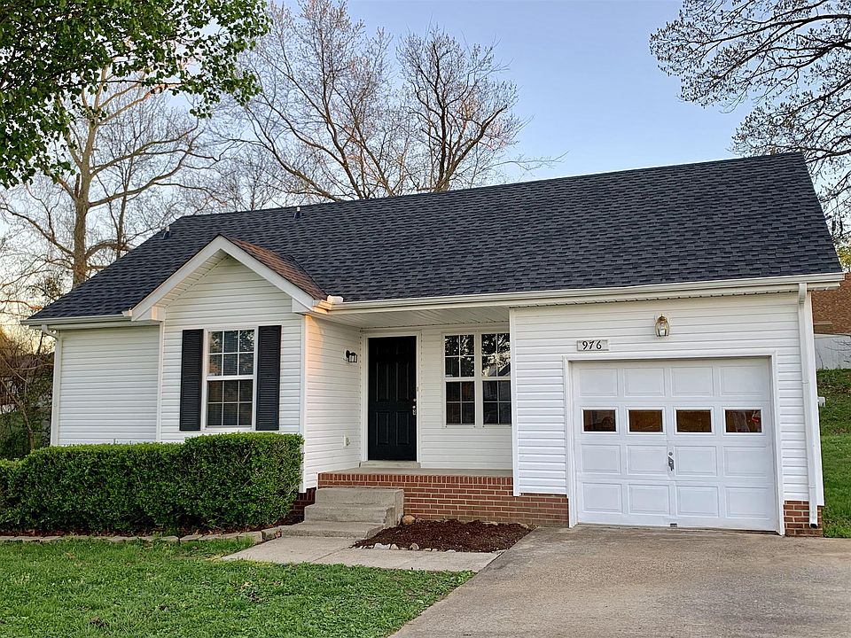 1st image of 976 Roedeer Dr