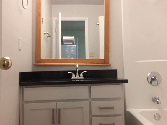 3rd image of 277 Vista Ave #1