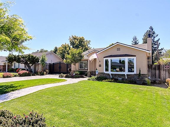 3rd image of 197 Bel Ayre Dr