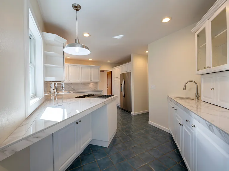 1621 E Princeton Ave — Photo 10
