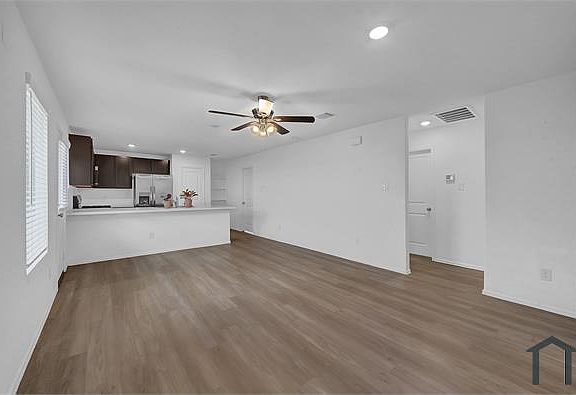 4th image of 27003 Vista Field Dr #3