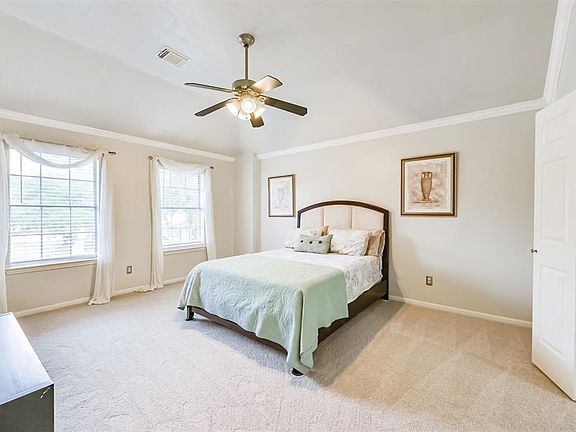 4th image of 12702 Walnut Bend Ct