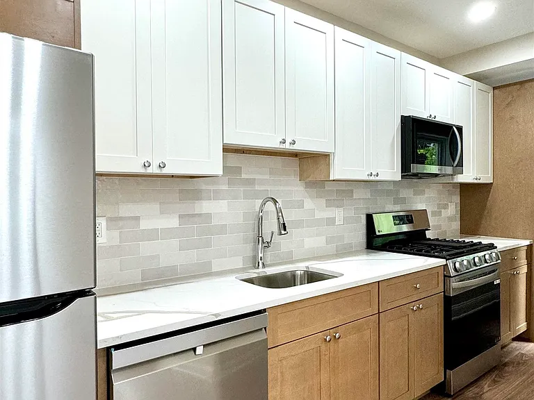 118 Parkview Ave #2 — Photo 4