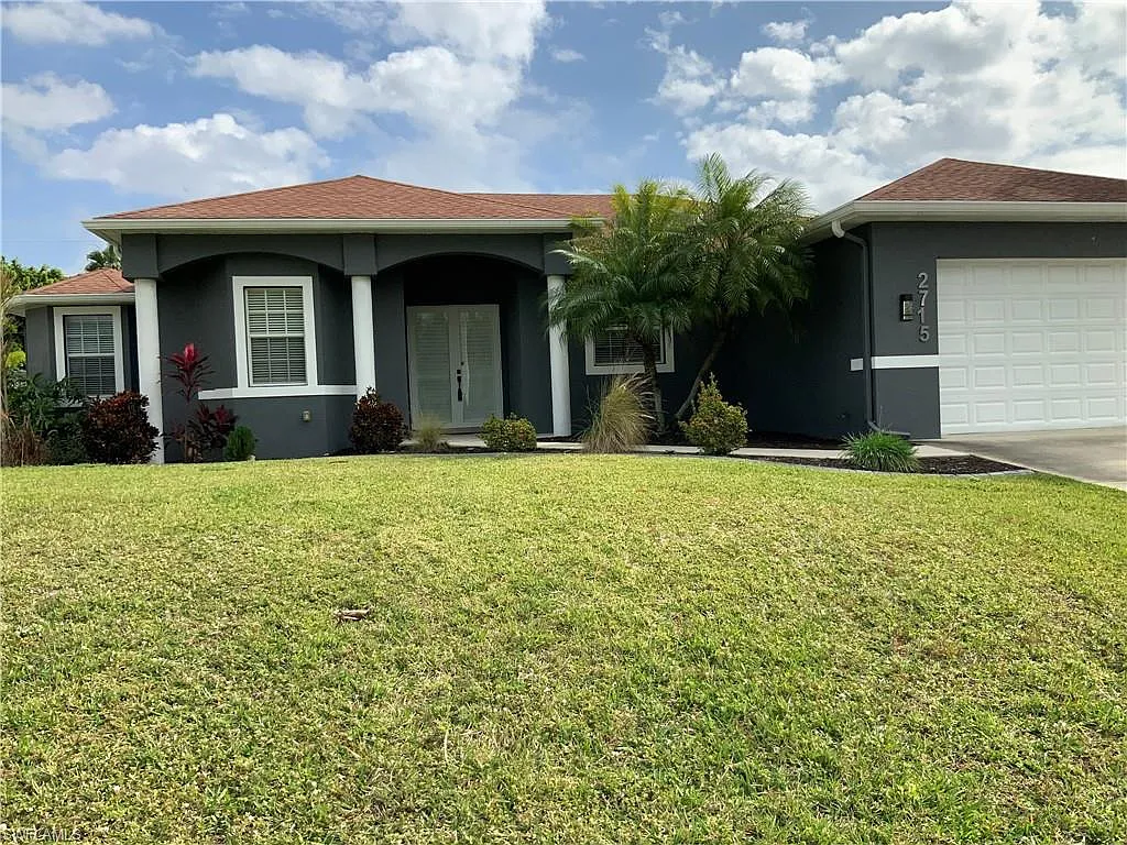 3 bed, 3.0 bath, 2205 sqft, $3,000 — Photo 3