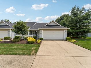 7211 Lilac Ct, North Olmsted, OH 44070