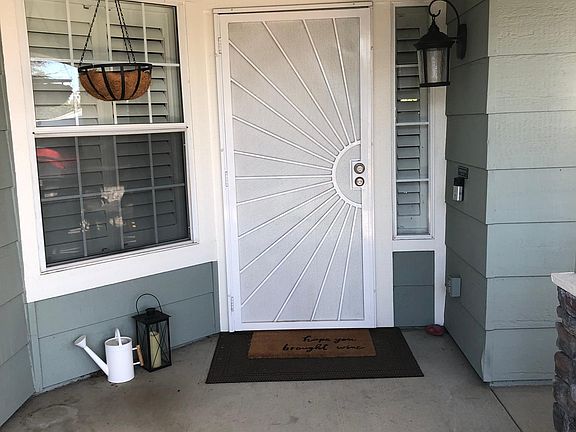 4th image of 107 Woodridge Cir