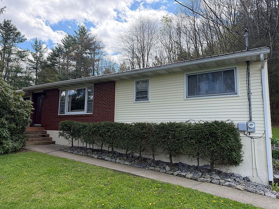 1st image of 68 Fairview Dr