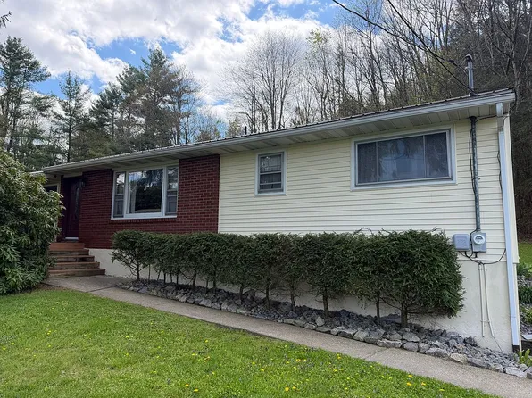 68 Fairview Dr, Windsor, NY 13865