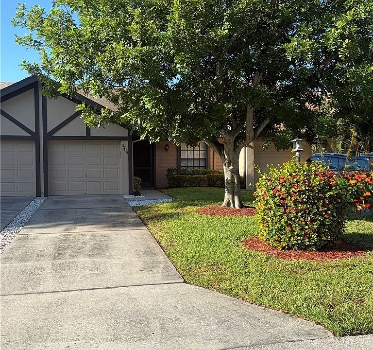 9305 Cobbler Ln