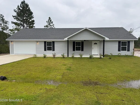 1141 Black Hawk Dr, Waynesville, GA 31566
