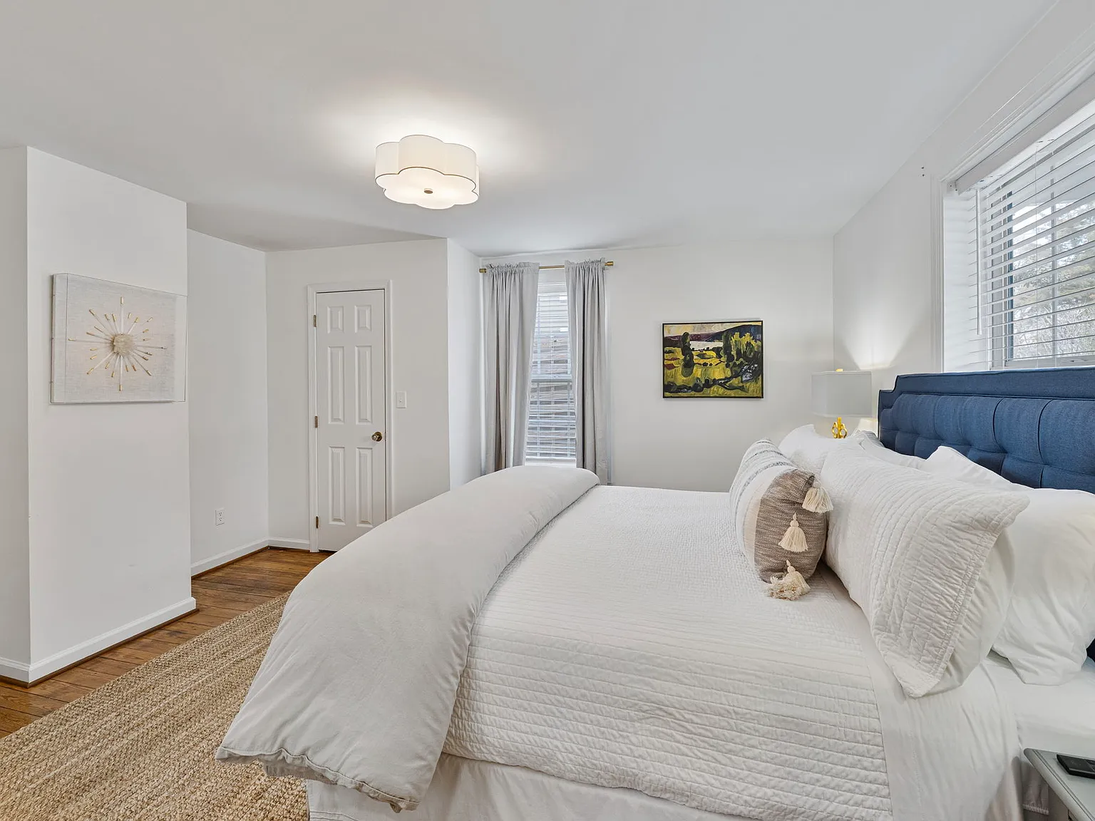 3 bed, 1577 sqft, $3,950 — Photo 4