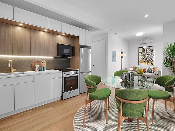 2nd image of 426 Manhattan Ave #5L