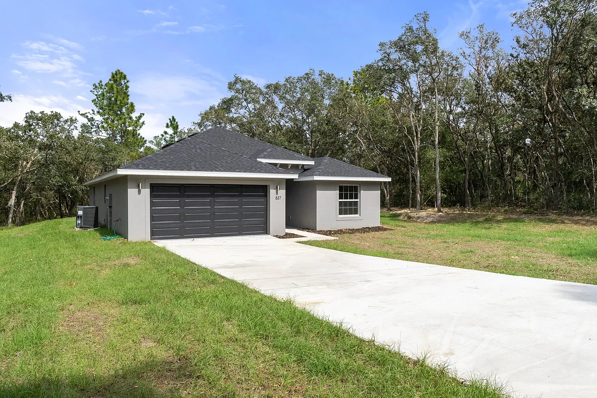 Building Photo - 837 E Gaines Ln