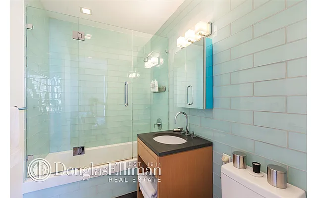Sold by Douglas Elliman | media 14