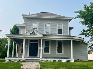 230 W Jefferson St #A, Pittsfield, IL 62363