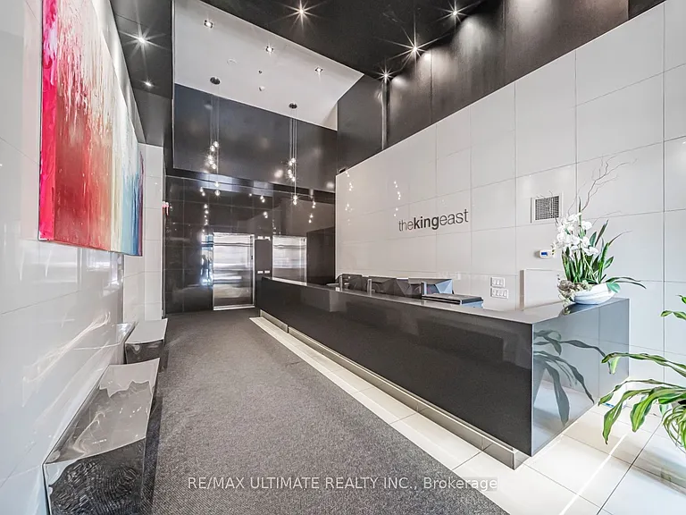 318 King St E #1108 — Photo 3