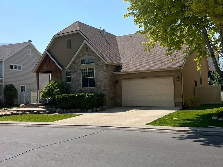 2049 W Sunflower Ln — Photo 48