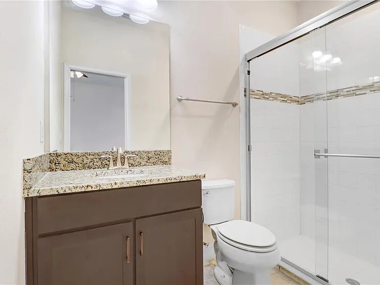 16325 Hyde Manor Dr — Photo 24