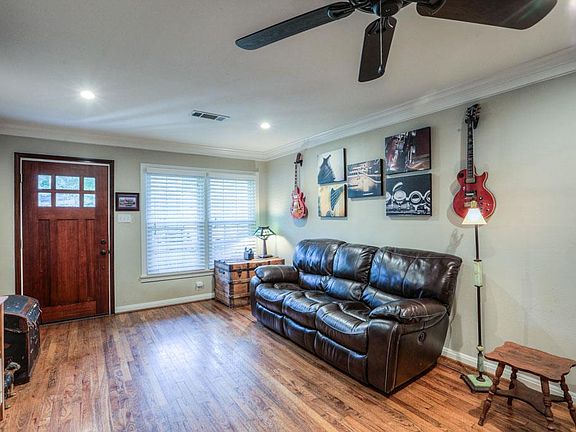 3rd image of 1038 Lamonte Ln