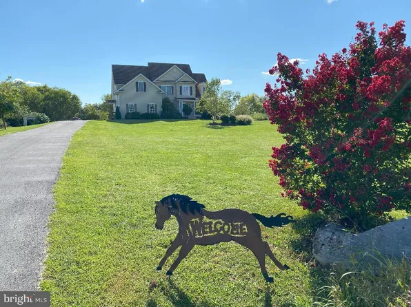 455 Paulas Cir, Kearneysville, WV 25430