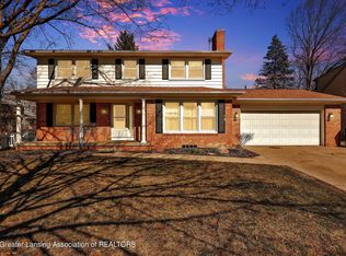 3334 Brisbane Dr, Lansing, MI 48911