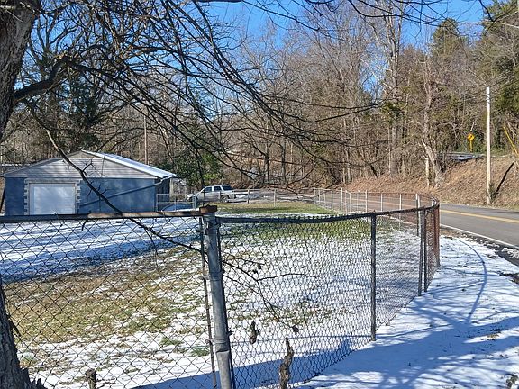 3rd image of 2405 Clearwater Rd