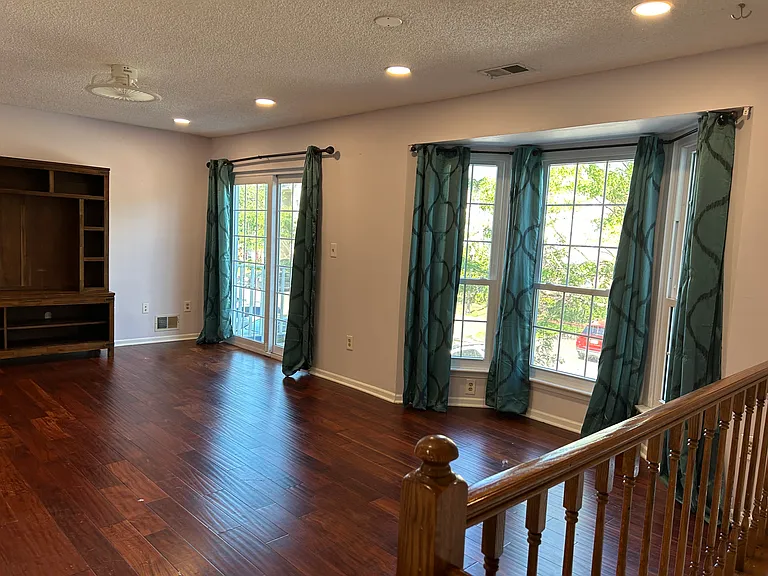 4 Juniper St — Photo 3
