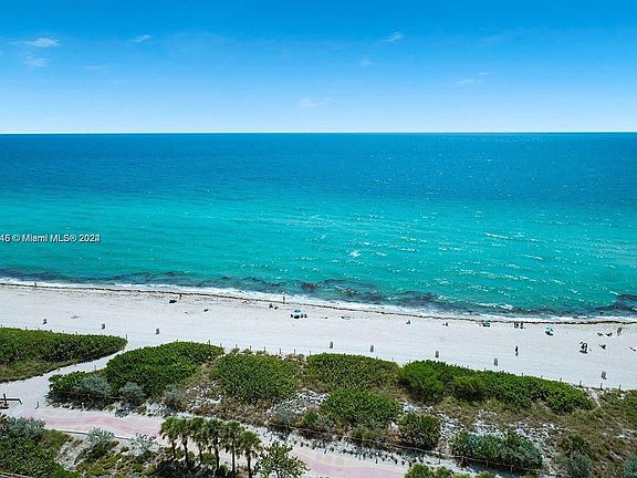 5th image of 7135 Collins Ave APT 1712