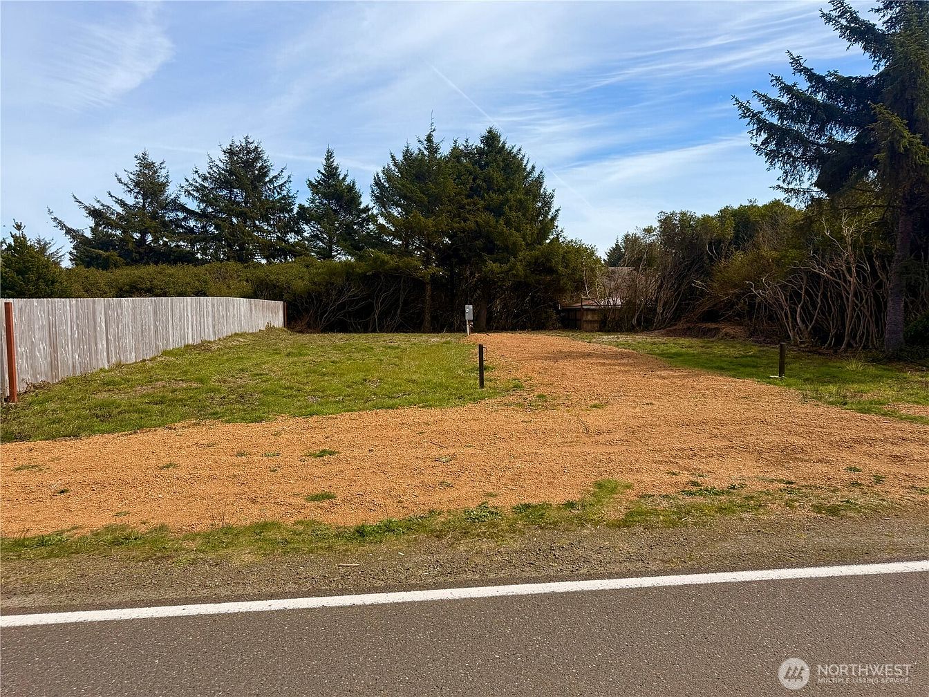 1st image of 538 Ocean Shores Boulevard NW