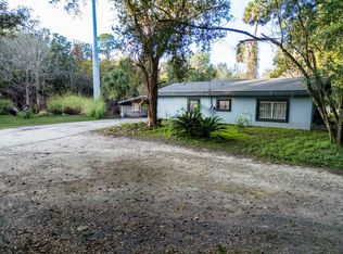 5450 Park Ave, De Leon Springs, FL 32130