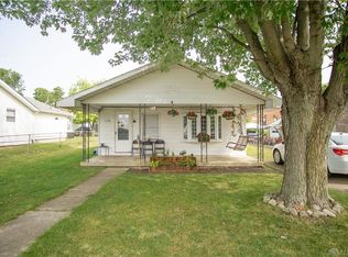 1726 Lowell Dr, Fairborn, OH 45324