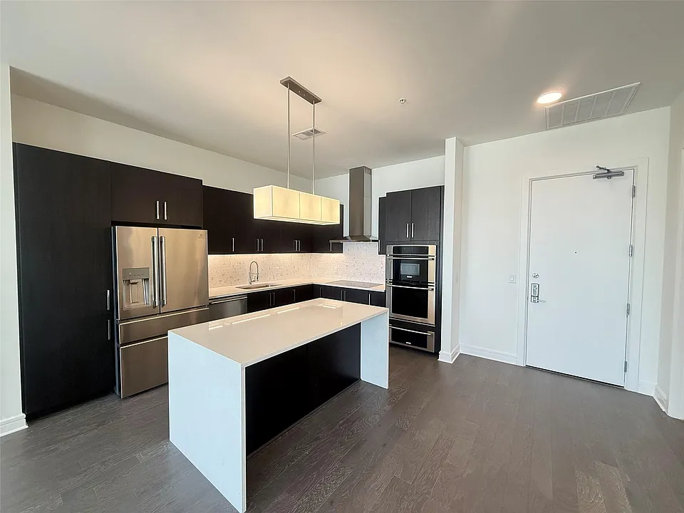 3300 Main St #Penthouse 3006