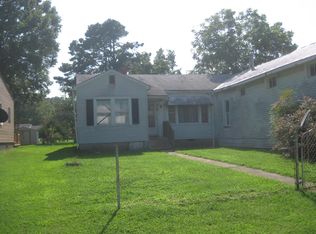 1203 Mecklenburg Ave, Victoria, VA 23974