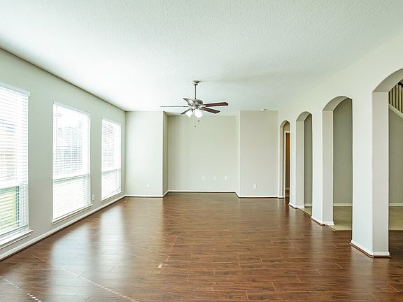 4th image of 4258 Wells Mark Dr